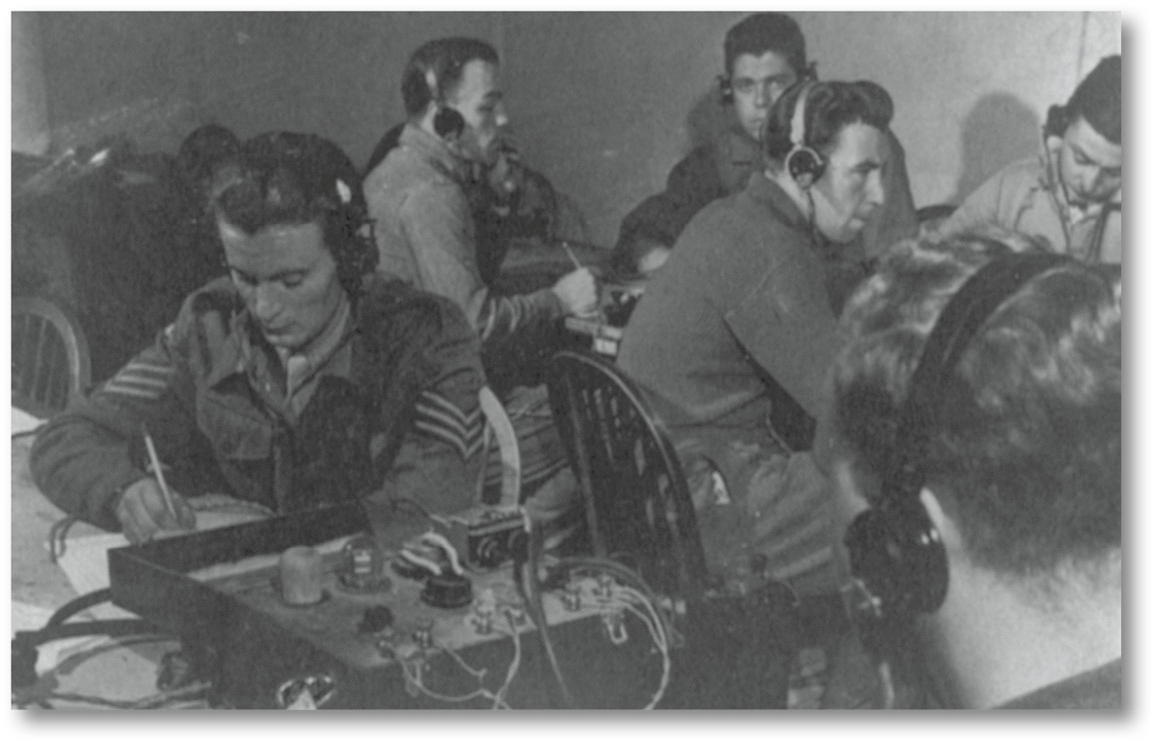 Agents from the US Office of Strategic Services received Morse code training - photo 4