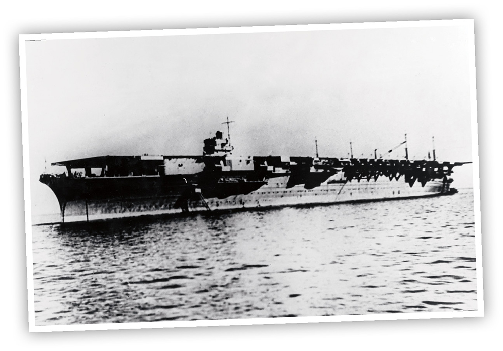 The Japanese aircraft carrier Zuikaku was part of the attack force headed to - photo 8
