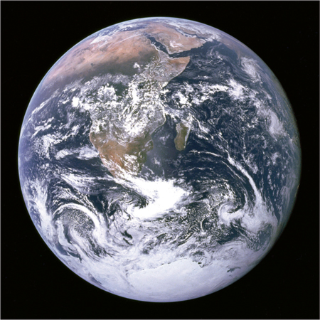 A PICTURE OF EARTH FROM SPACE IN 1972 CREDIT NASAAPOLLO 17 CREW When you look - photo 6