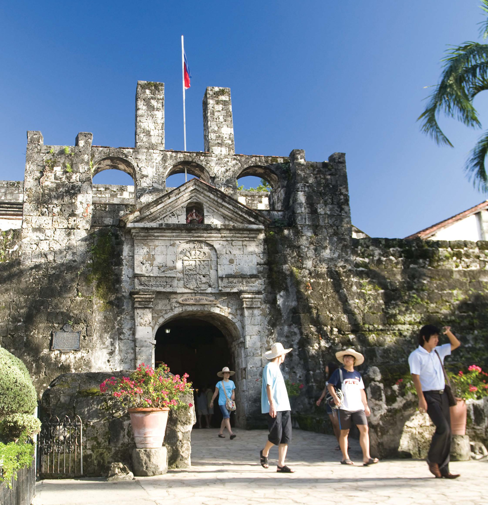 Miguel Lpez de Legazpi began building Fort San Pedro soon after he arrived in - photo 4