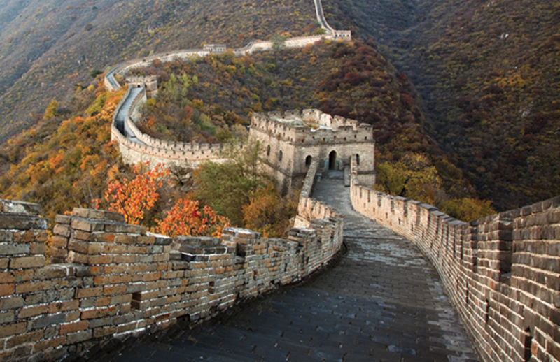 Qin Shi Huangdi began construction of the Great Wall to keep out Mongol - photo 4