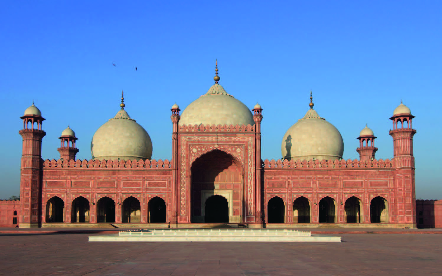 Muslims worship at mosques like this one in Lahore Pakistan What is the - photo 6