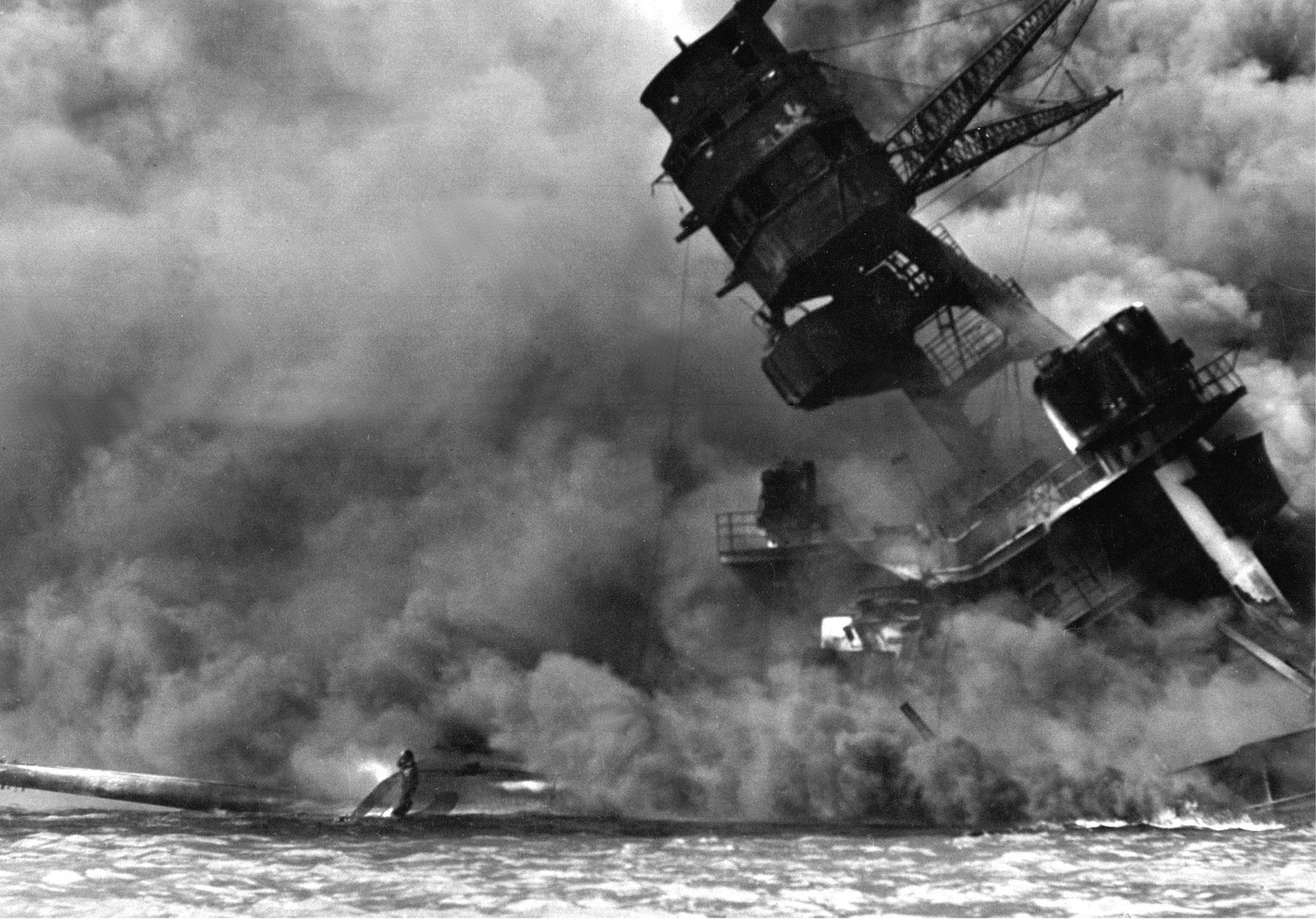 When a bomb hit the magazine of the USS Arizona the ship exploded killing - photo 7