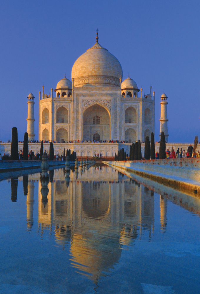 The famous Taj Mahal in Agra is a symbol of India that is known throughout the - photo 4