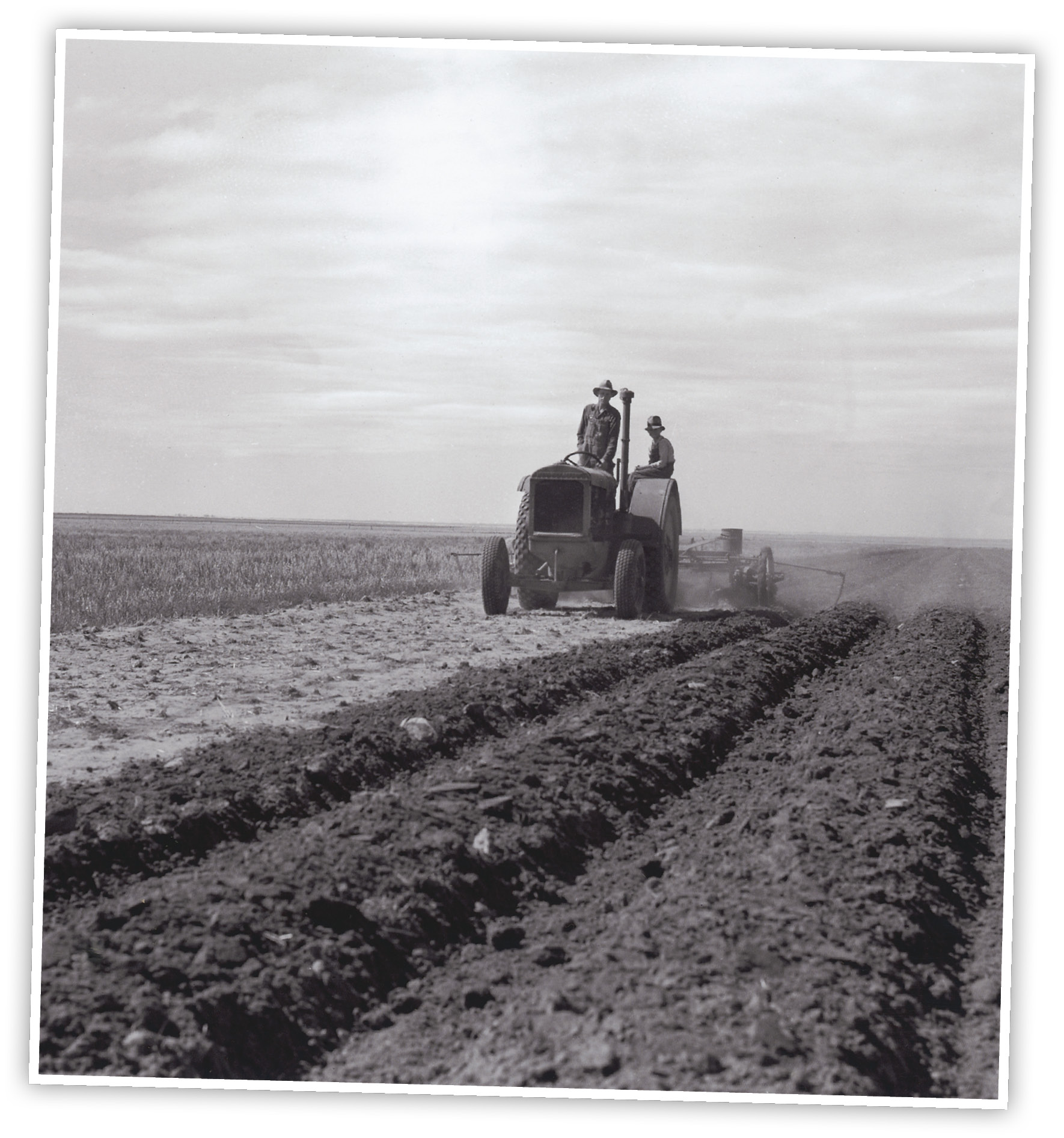 In the 1920s farmers in the Great Plains plowed thousands of acres of land - photo 4