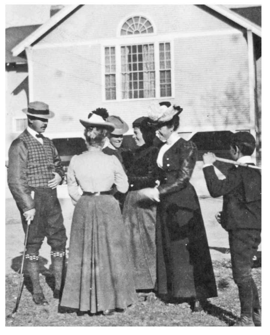 FRANK WOODWARD AND WOMEN 1898 In this 1898 photograph from Overland Country - photo 7