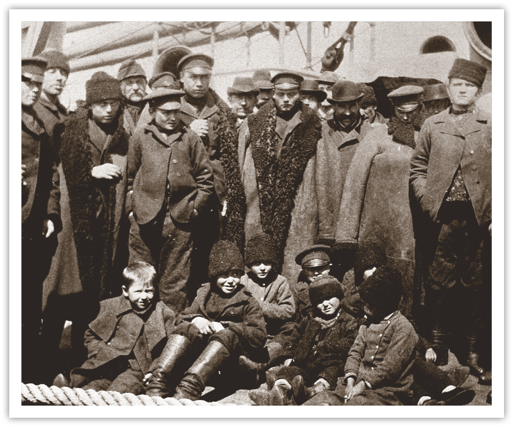 Most immigrants such as these Russian and Polish immigrants traveled in the - photo 6