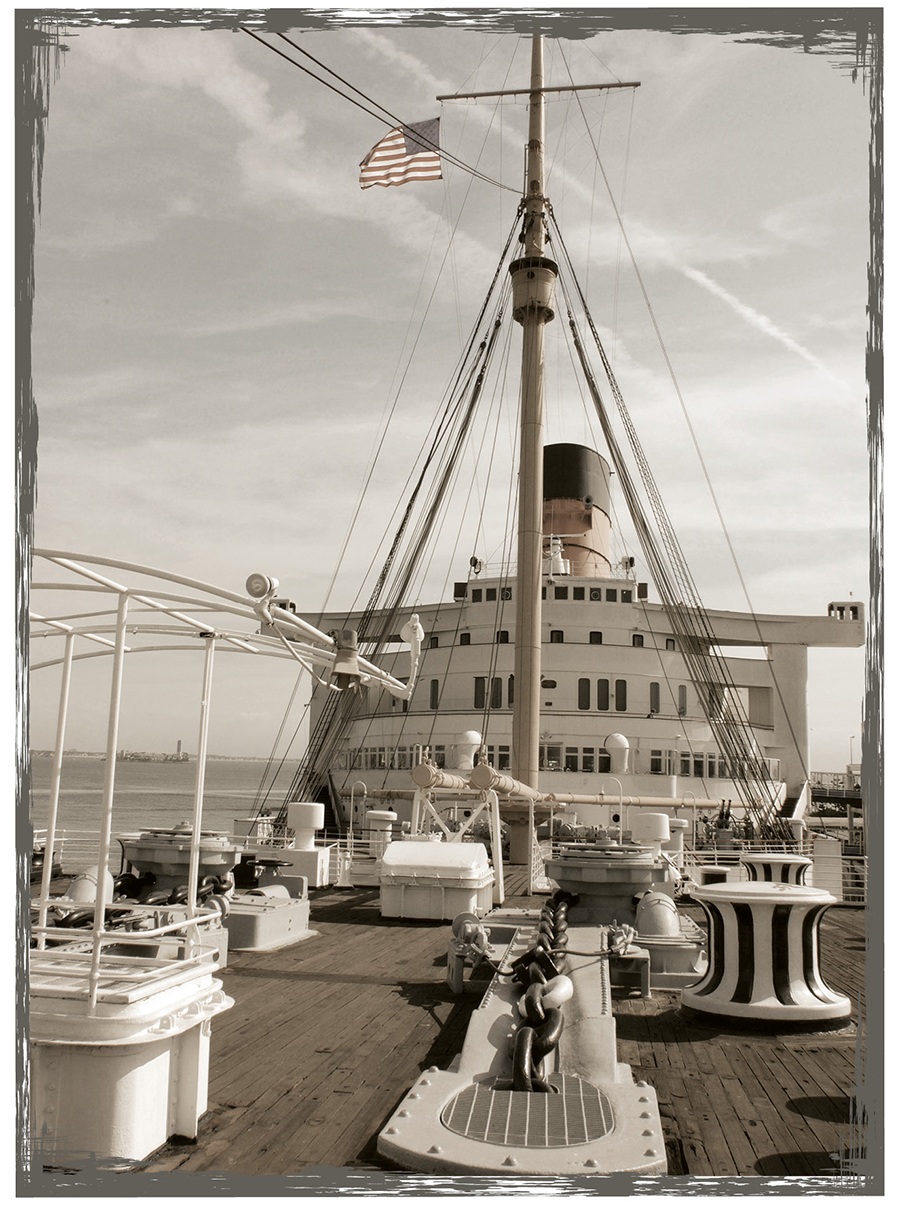 The Queen Mary served during World War II 19391945 She was the largest and - photo 4