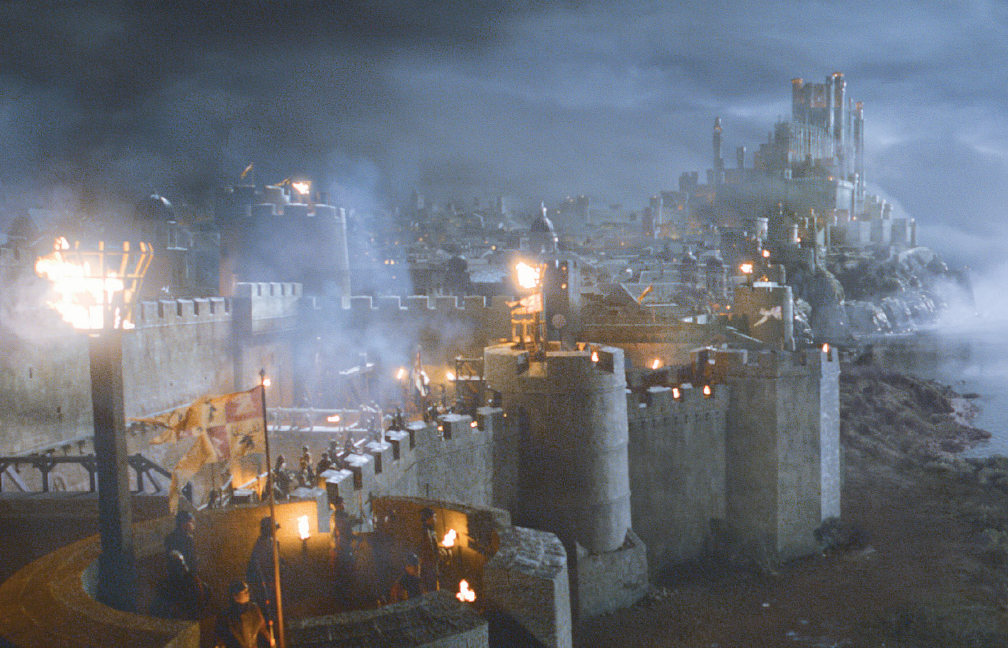 Kings Landing prepares for battle in BlackwaterYgritte and Jon Snow face - photo 26