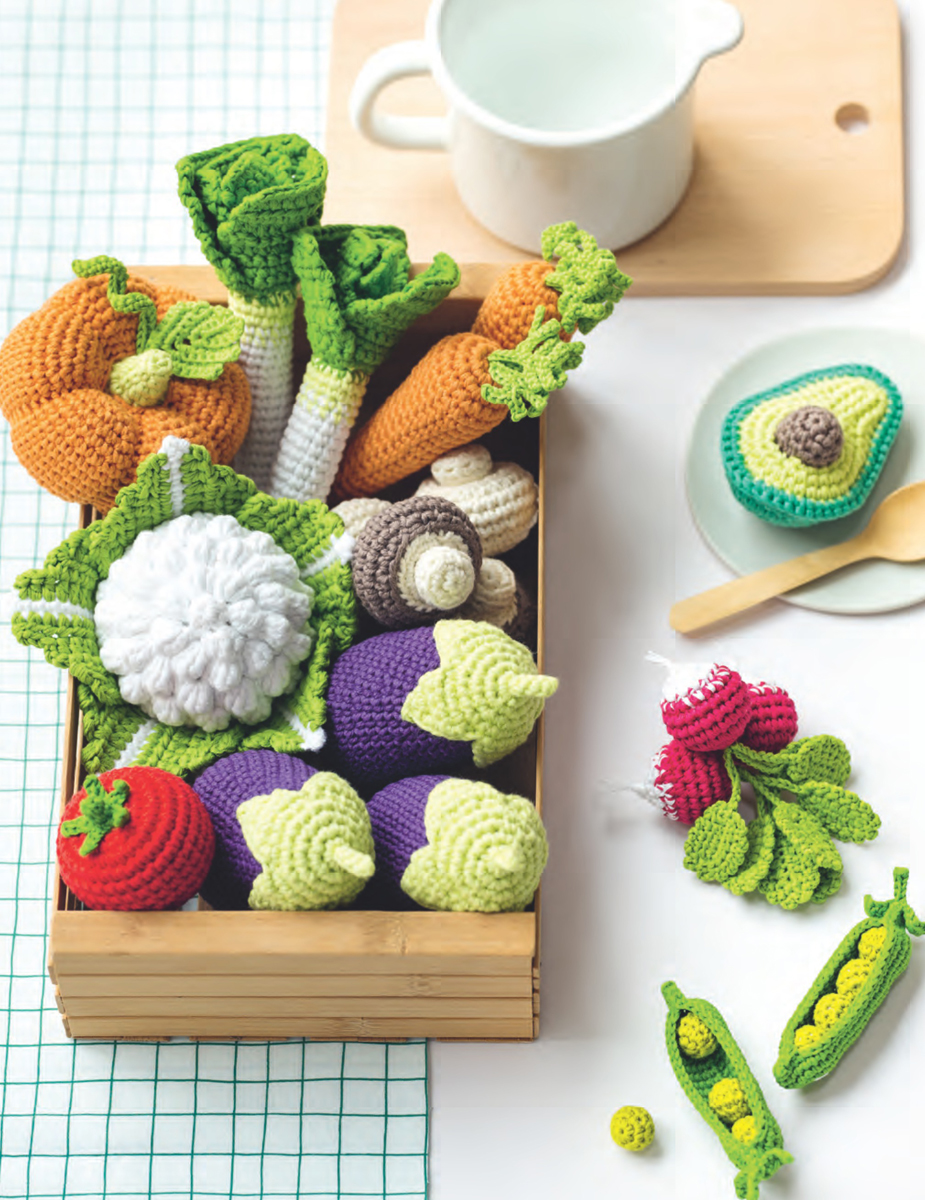 Adorable Fruits Vegetables to Crochet Delicious Decorations for Your Table - image 4