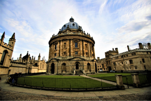 Oxford Uni has a unique structure steeped in history and tradition The - photo 3