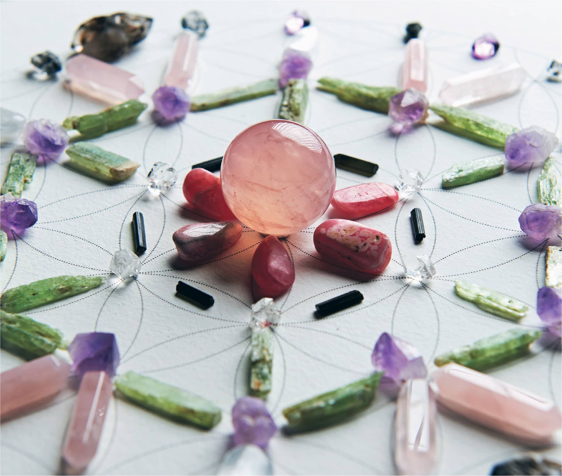 CRYSTAL GRIDS synthesize powerful crystal vibrations and sacred geometric - photo 4