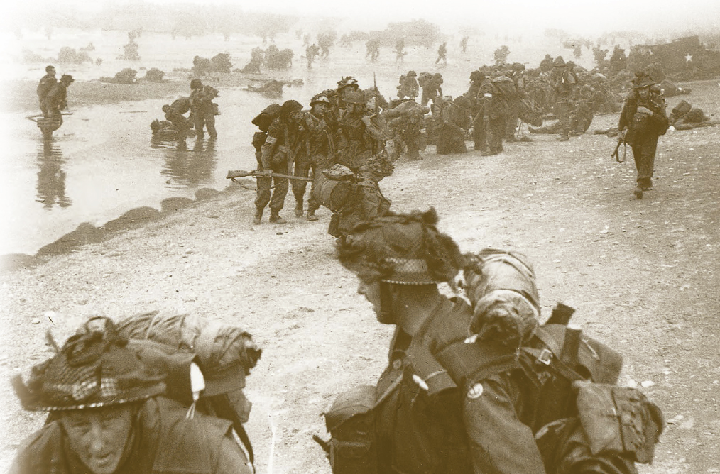 British reinforcements land on Sword Beach to support the initial assault - photo 3