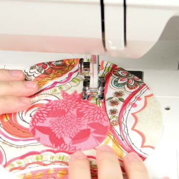 Sew Me Sewing Home Dcor Easy-to-make Curtains Pillows Organizers and Other Accessories - photo 23