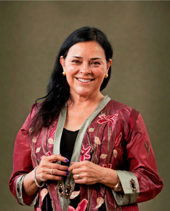 Diana Gabaldon American author of the Outlander series Since 18th-century - photo 3