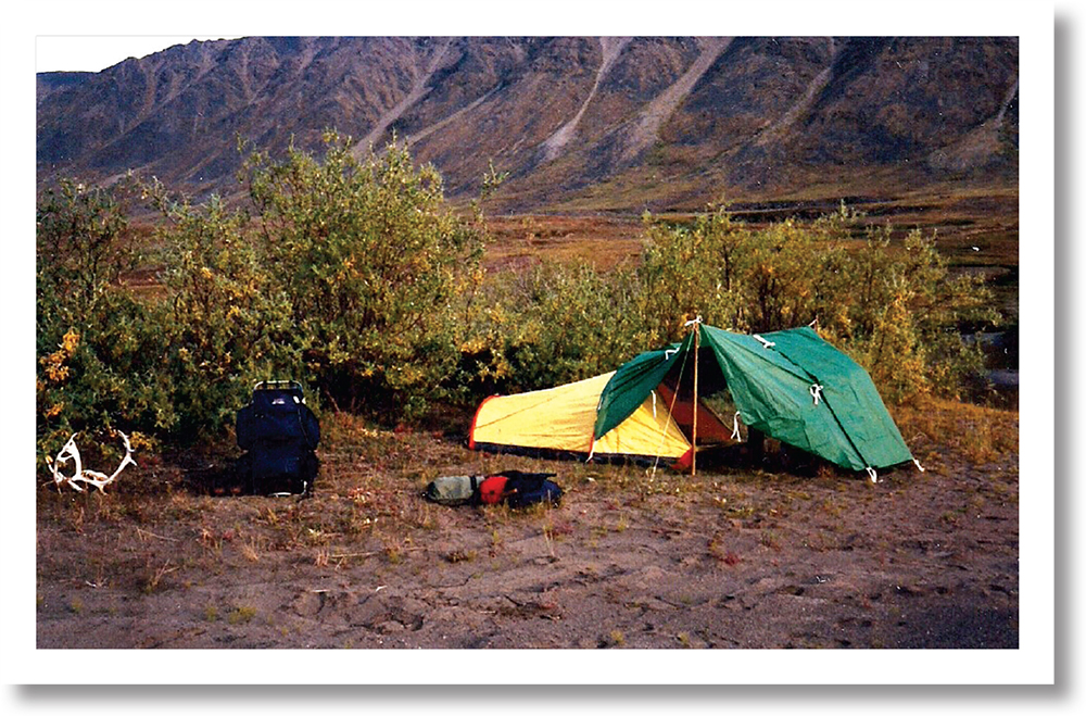 The waterproof Early Winters Light Dimension tent with a tarp vestibule - photo 5