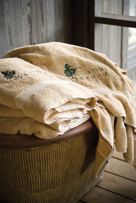 As vestibule between home and outdoors the porch is a fine spot to towel off - photo 4