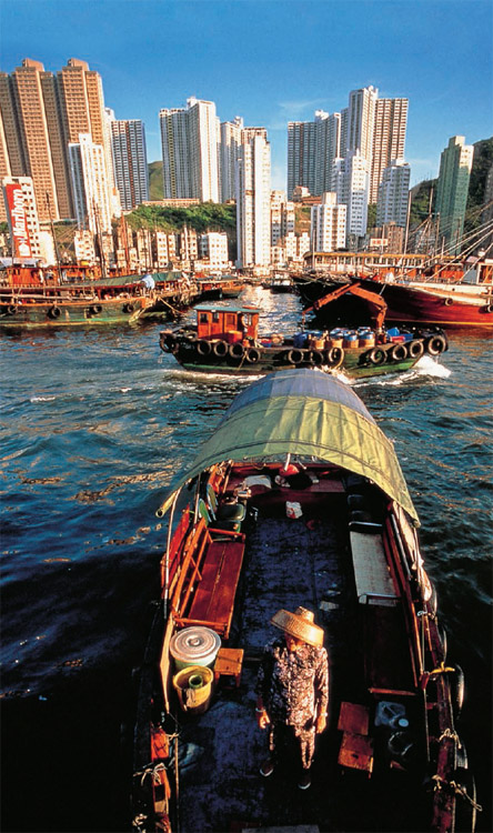 Water is never far away for Hong Kongers who love messing about in boats - photo 5