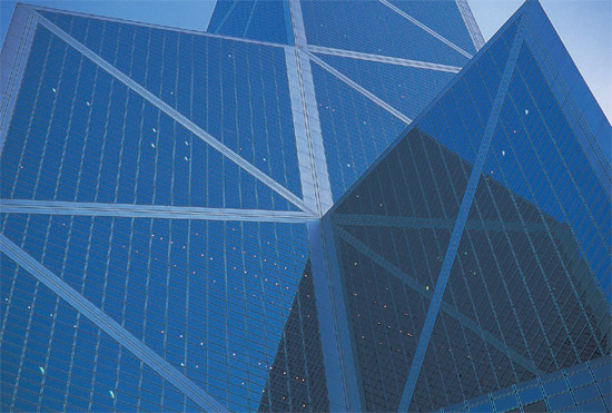 Architect IM Pei dared to build the Bank of China out of triangles which are - photo 10