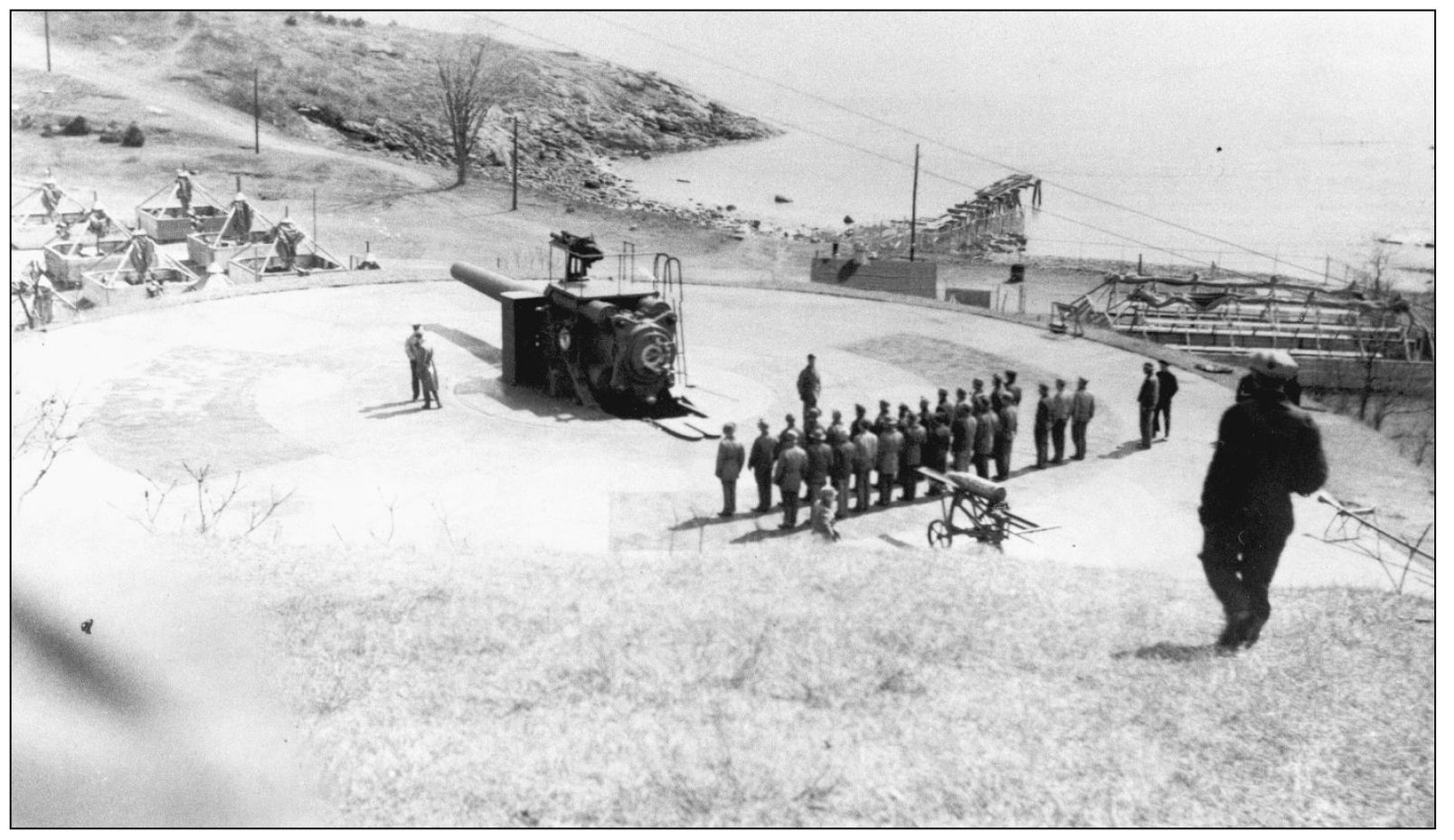 Although perplexing the military history of the Cape Cod Canal began at Fort - photo 4