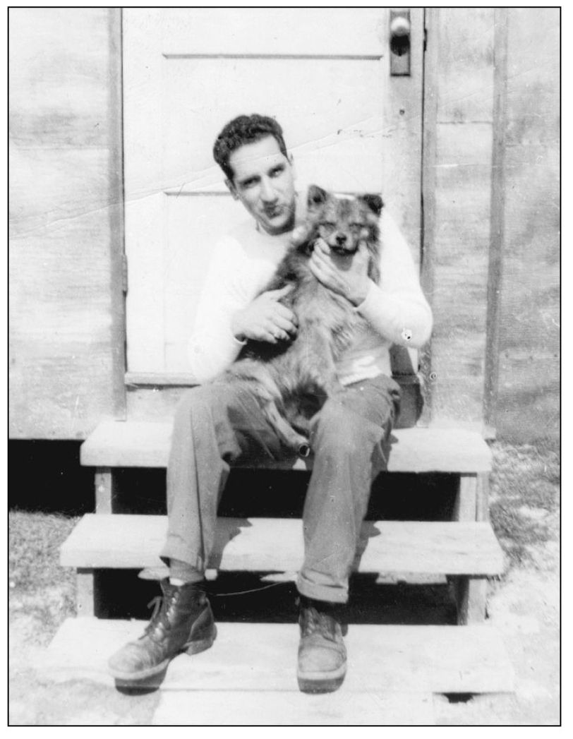 Sgt Louis Salza relaxes with his pet dog at the Sagamore Hill Military - photo 2