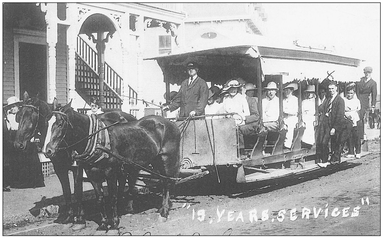 Mary Geers tells us that her uncle can be seen on this horse-car which made - photo 11