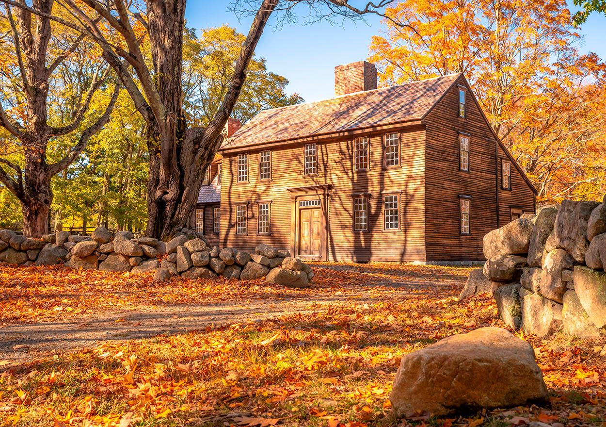 Colonial architecture in Massachusetts Shutterstock Where to go The most - photo 3