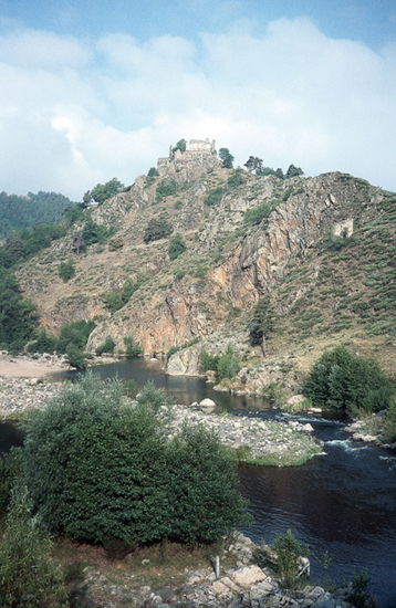 The Chteau de Beaufort and the River Loire at Goudet Stage 1 PREFACE TO THE - photo 6