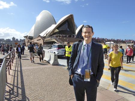 ON THE JOB WITH KATE Author Perry during William Kate and Georges 2014 tour - photo 14