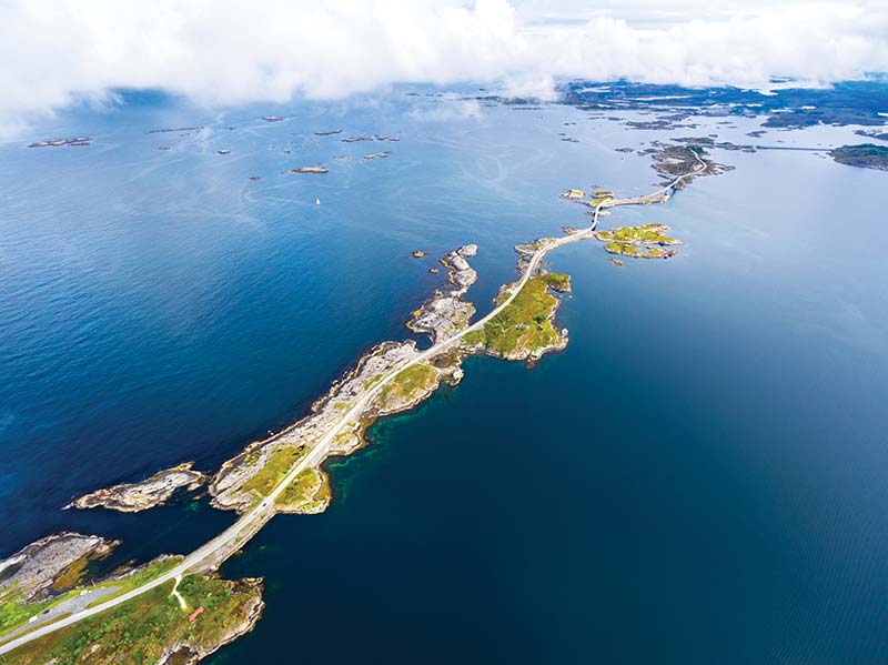 Atlantic Road This captivating eight-kilometer five-mile stretch of highway - photo 16