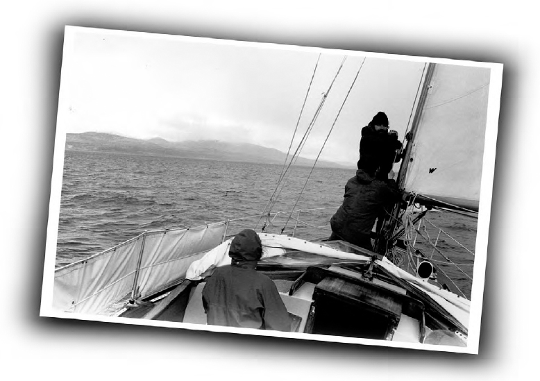 Marine Society artist tutor Lincoln Rowe and yours truly tailing a halyard on - photo 5