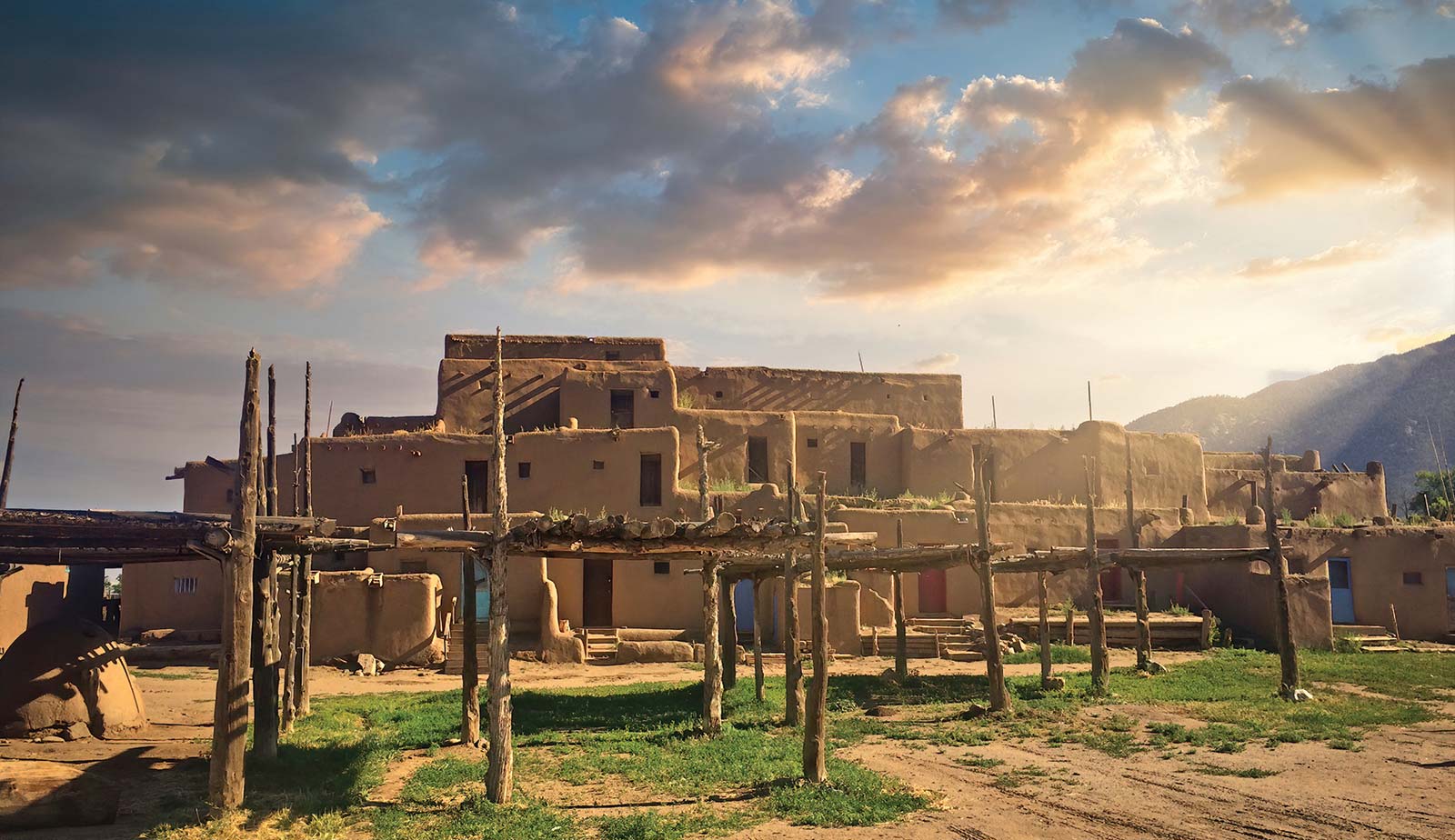 Seemingly rising organically from the earth these stepped adobe buildings - photo 15