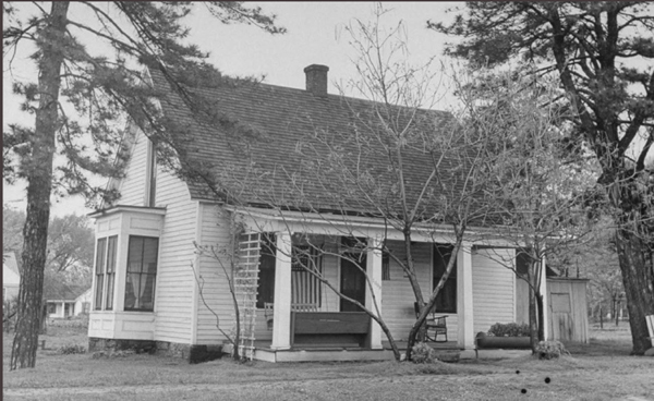 Truman was born in this farmhouse in Lamar Missouri The pine tree left - photo 6