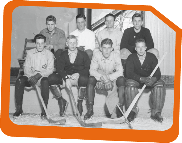 Princeton hockey team from the early 1900s In the early years sticks were - photo 4