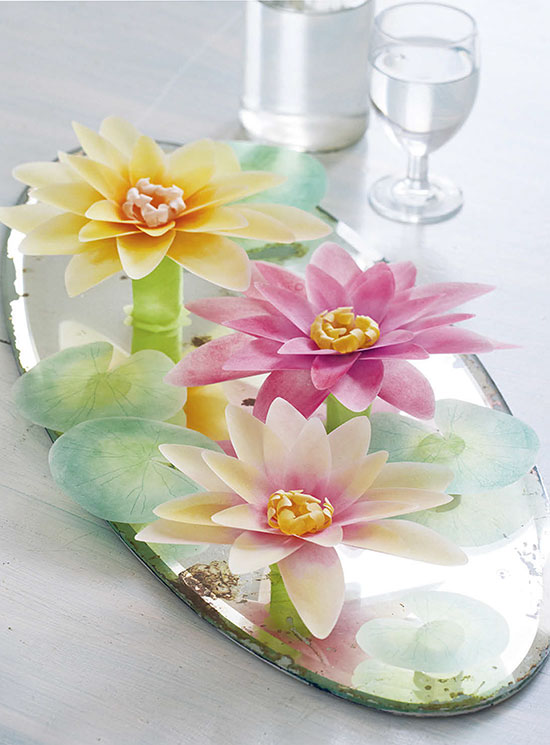 MAKING paper flowers create 35 beautiful floral projects using origami - photo 3