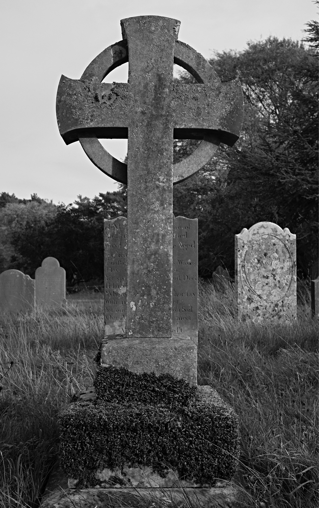 One dismal morning I walked into my local churchyard on a whim I had no faith - photo 2