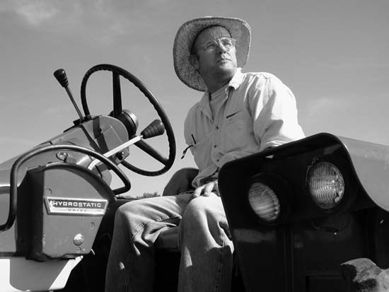 Farmer John and Assistant Editor Lesley Littlefield Freeman Allis G tractor - photo 3