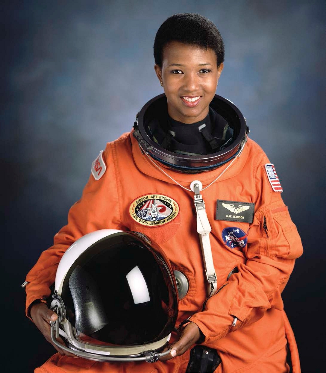 STS-47 Mission Specialist Mae C Jemison poses for her official astronaut photo - photo 2