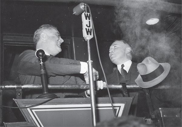 President Roosevelt shakes hands with Akron congressman Dow Harter before - photo 8