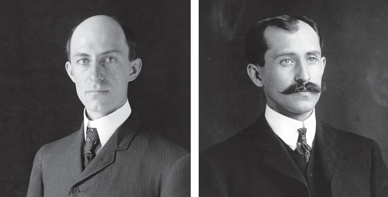 Wilbur Wright age 38 left and his brother Orville age 34 in 1905 Chapter - photo 9