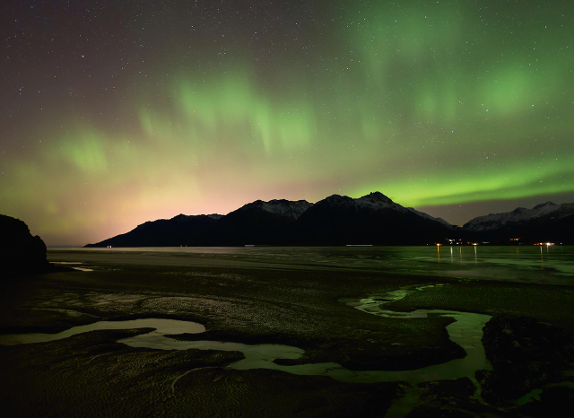 The northern lights aurora borealis over Alaska used by Inupiat people to - photo 10