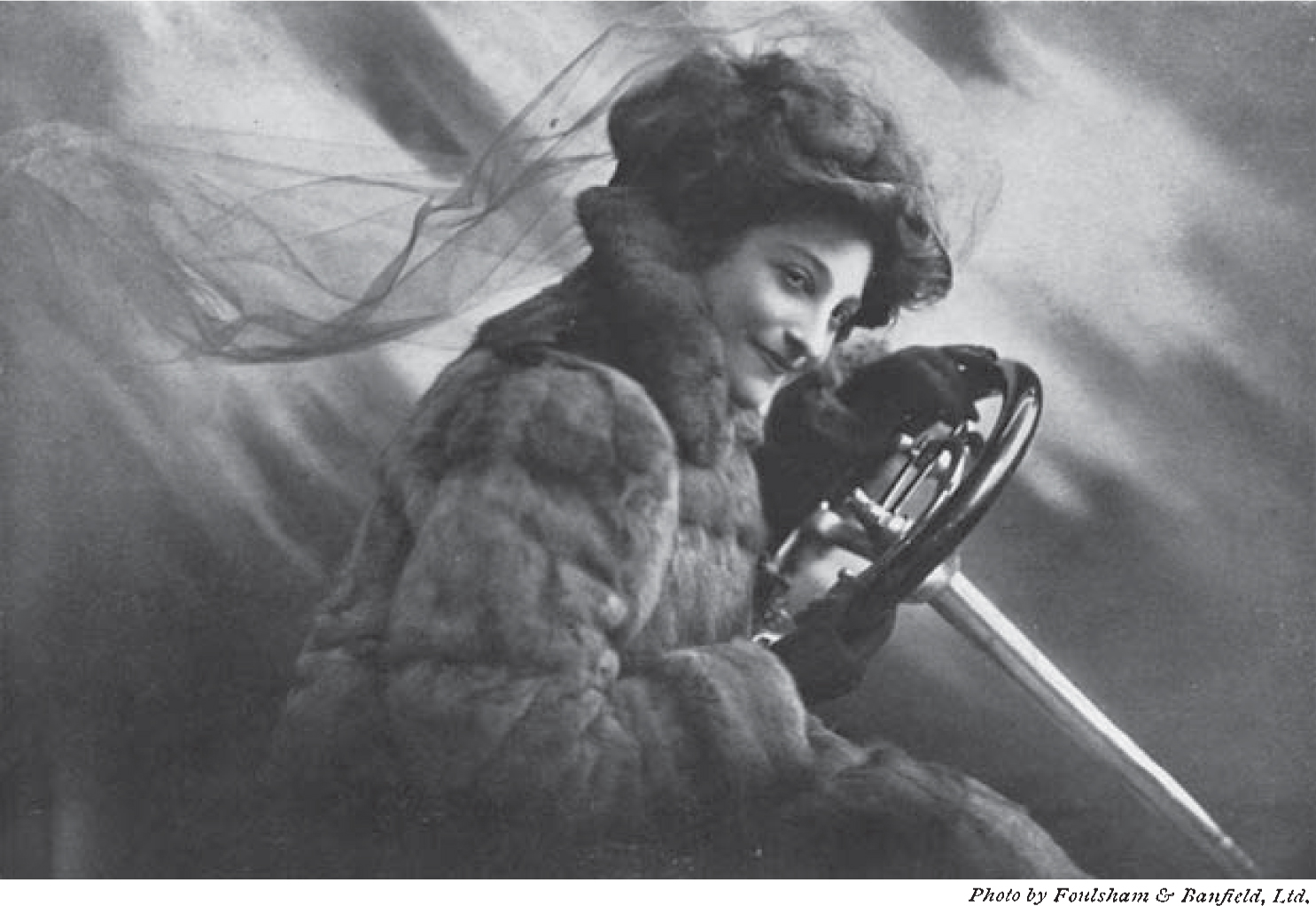 DOROTHY LEVITT Her favourite photograph THE WOMAN AND THE CAR A CHATTY LITTLE - photo 1