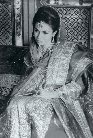 Princess Esra Jah of Hyderabad P RINCESS E SRA J AH OF H YDERABAD Whenever - photo 3