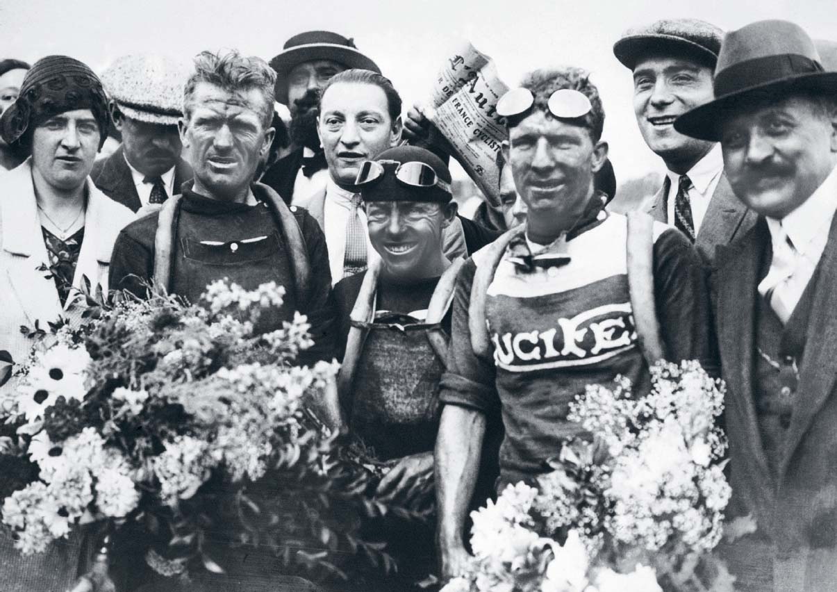 The arrival of the 1929 Tour de France From left to right Maurice De Waele - photo 7