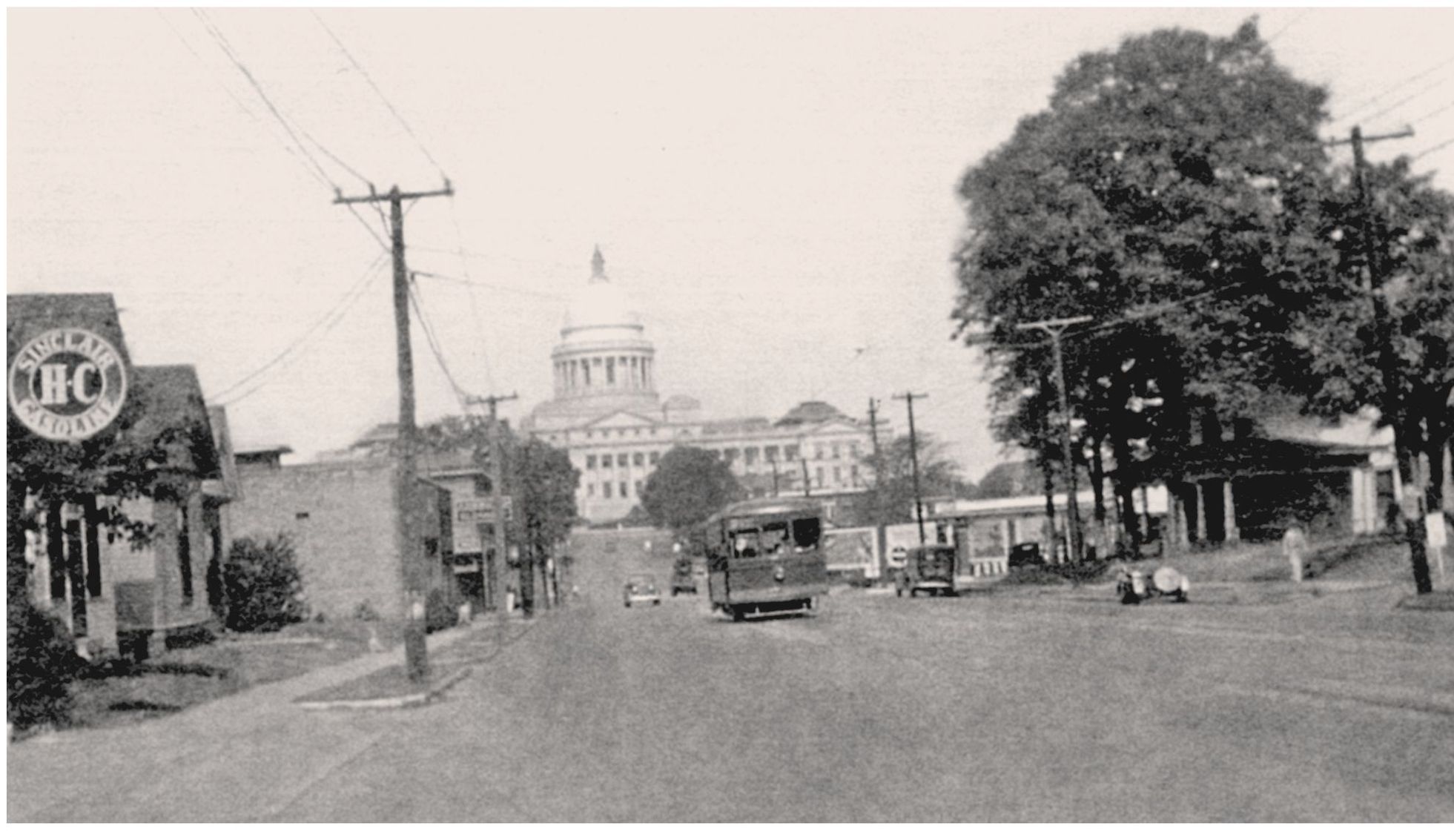 Seen below around 1910 is the seat of Pulaski County government its towered - photo 11