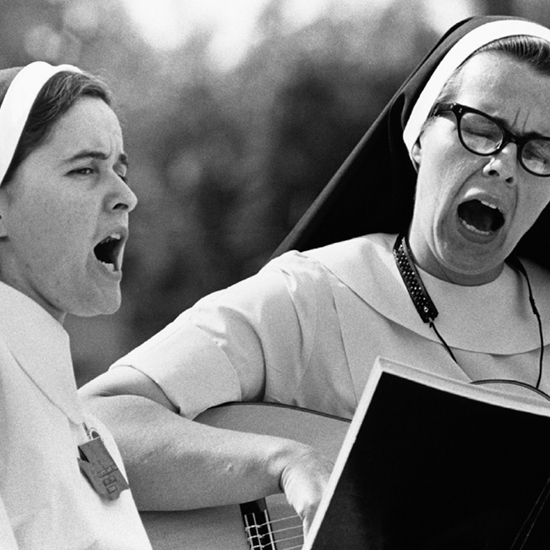 S isters Joan and Roberta belt out their singular version of Zeppelins Stairway - photo 16