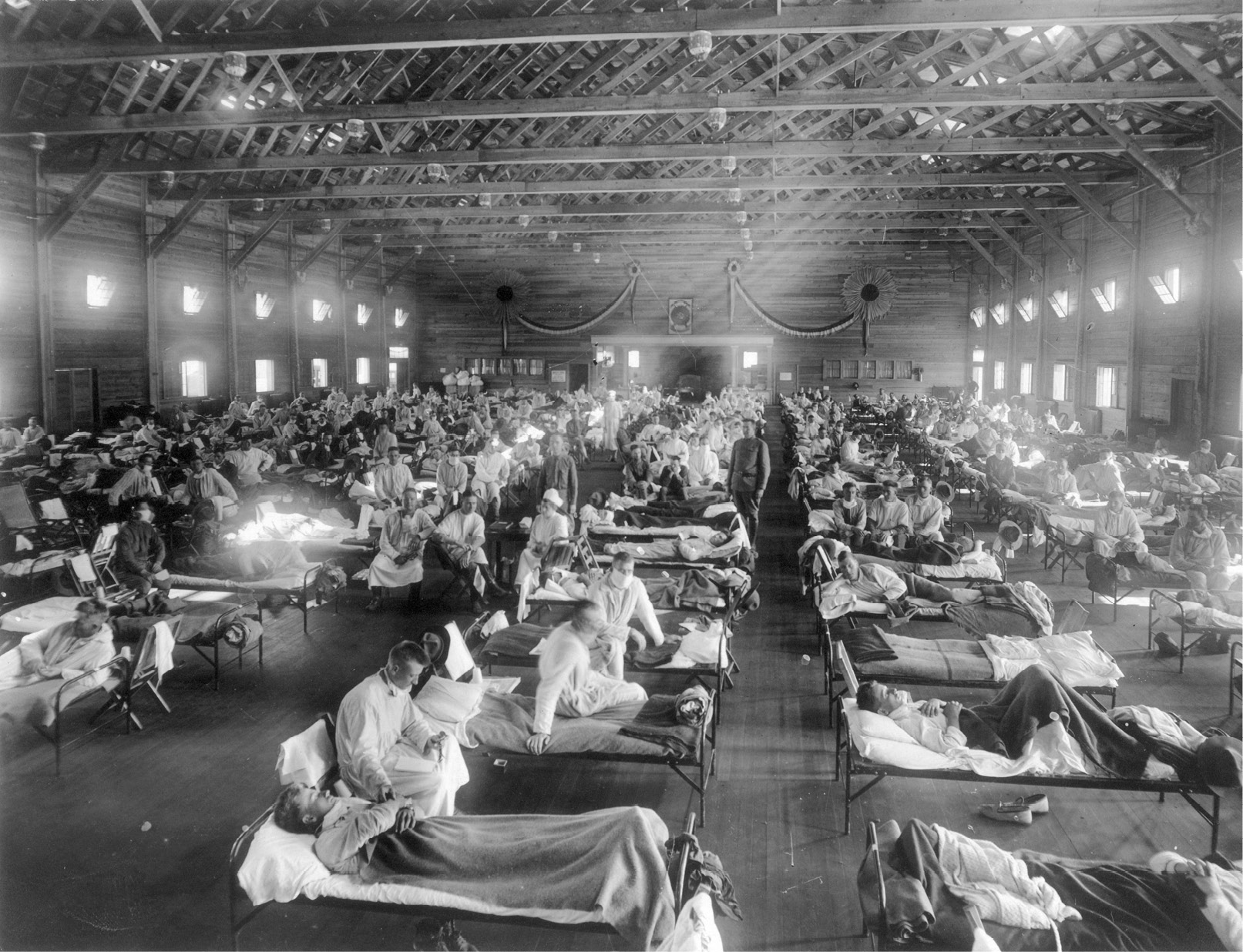 In March 1918 several hundred soldiers suddenly became sick with the flu at - photo 3