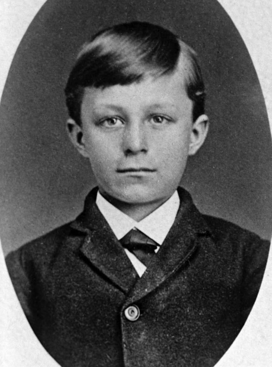 Wilbur Wright nine years old in this picture was the older of the famous - photo 9