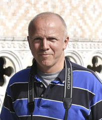 Steve Davison is a freelance writer and photographer who has lived in Berkshire - photo 1