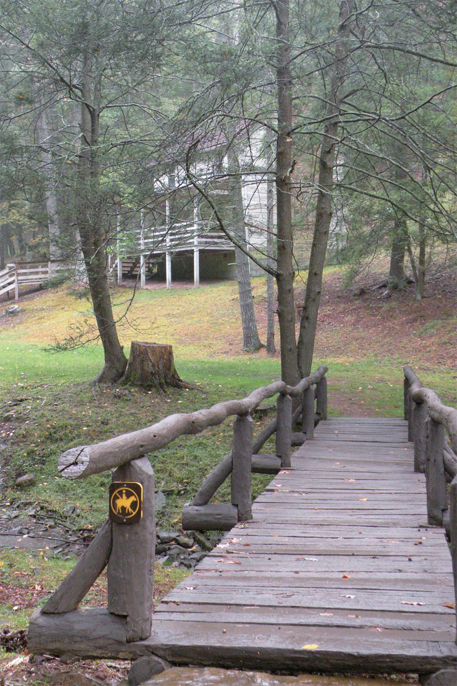 Lighthorse Harry Lees summer house stands at Lost River State Park The - photo 2